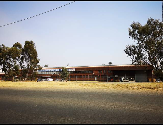 13,500M² WAREHOUSE TO LET IN ALRODE SOUTH